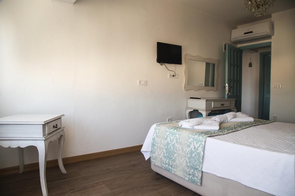 Alacati Sardunya Hotel מראה חיצוני תמונה